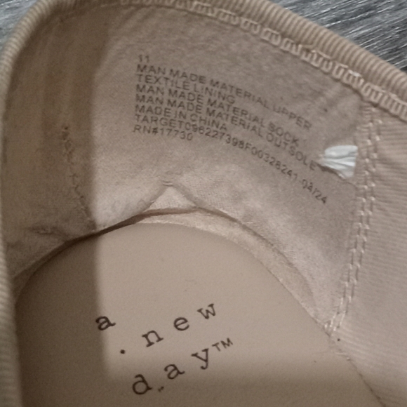 Tan & Black Cap Toe Ballet Flats 11 - Picture 11 of 16